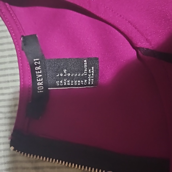 Dress - Picture 2 of 4